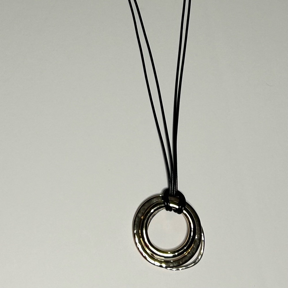 Chico’s Elegant Mixed Metal and Black Pendant Necklace | NWOT